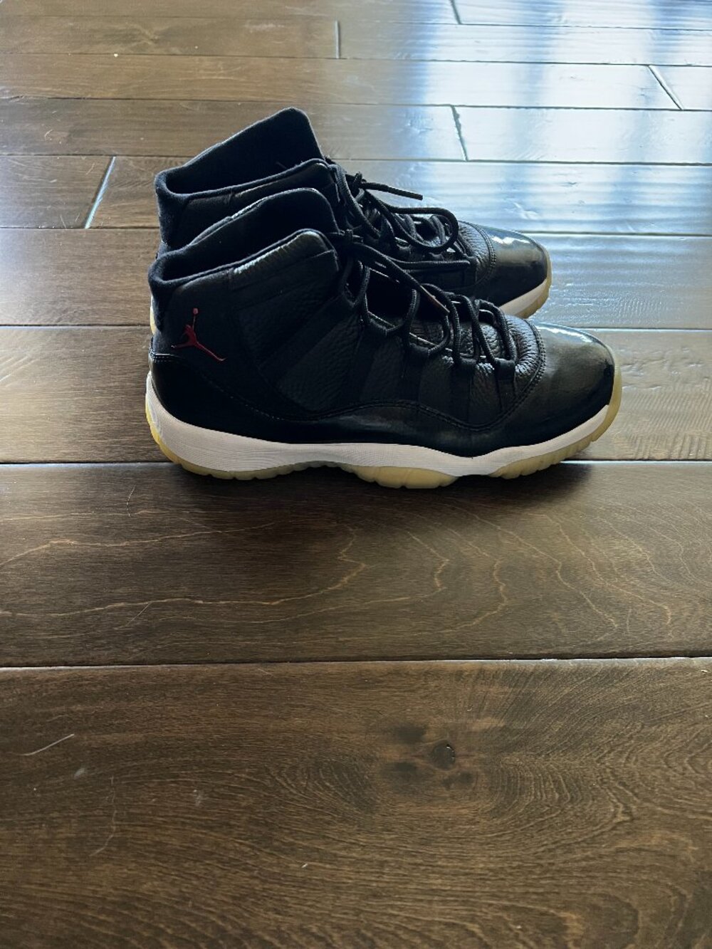 Jordan 11's - Picture 2 of 5